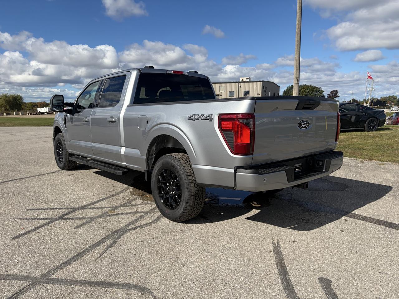 2026 Ford F-150 XLT Supercrew 301A Long Box 4x4 Photo3