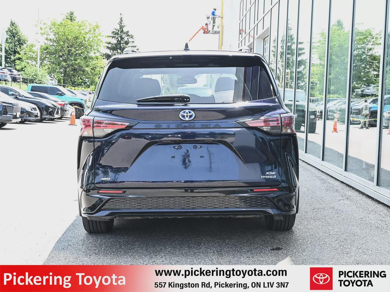 2024 Toyota Sienna XSE Photo