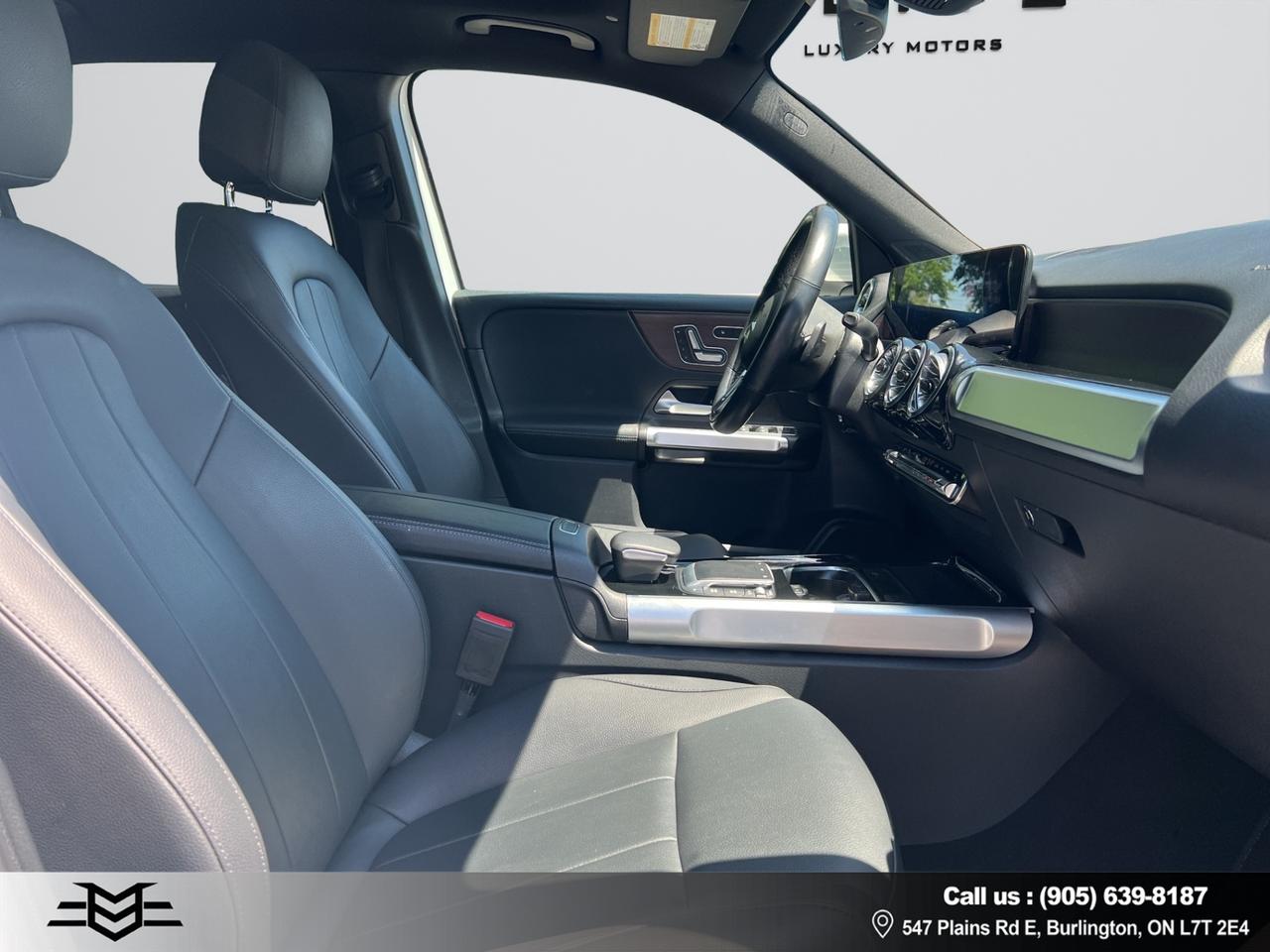 2022 Mercedes-Benz G-Class GLB 250 4MATIC - MOONROOF - AWD - LEATHER !!! Photo