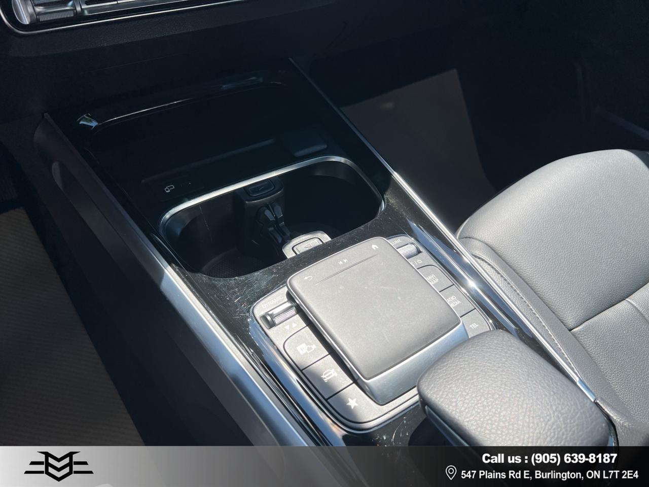 2022 Mercedes-Benz G-Class GLB 250 4MATIC - MOONROOF - AWD - LEATHER !!! Photo