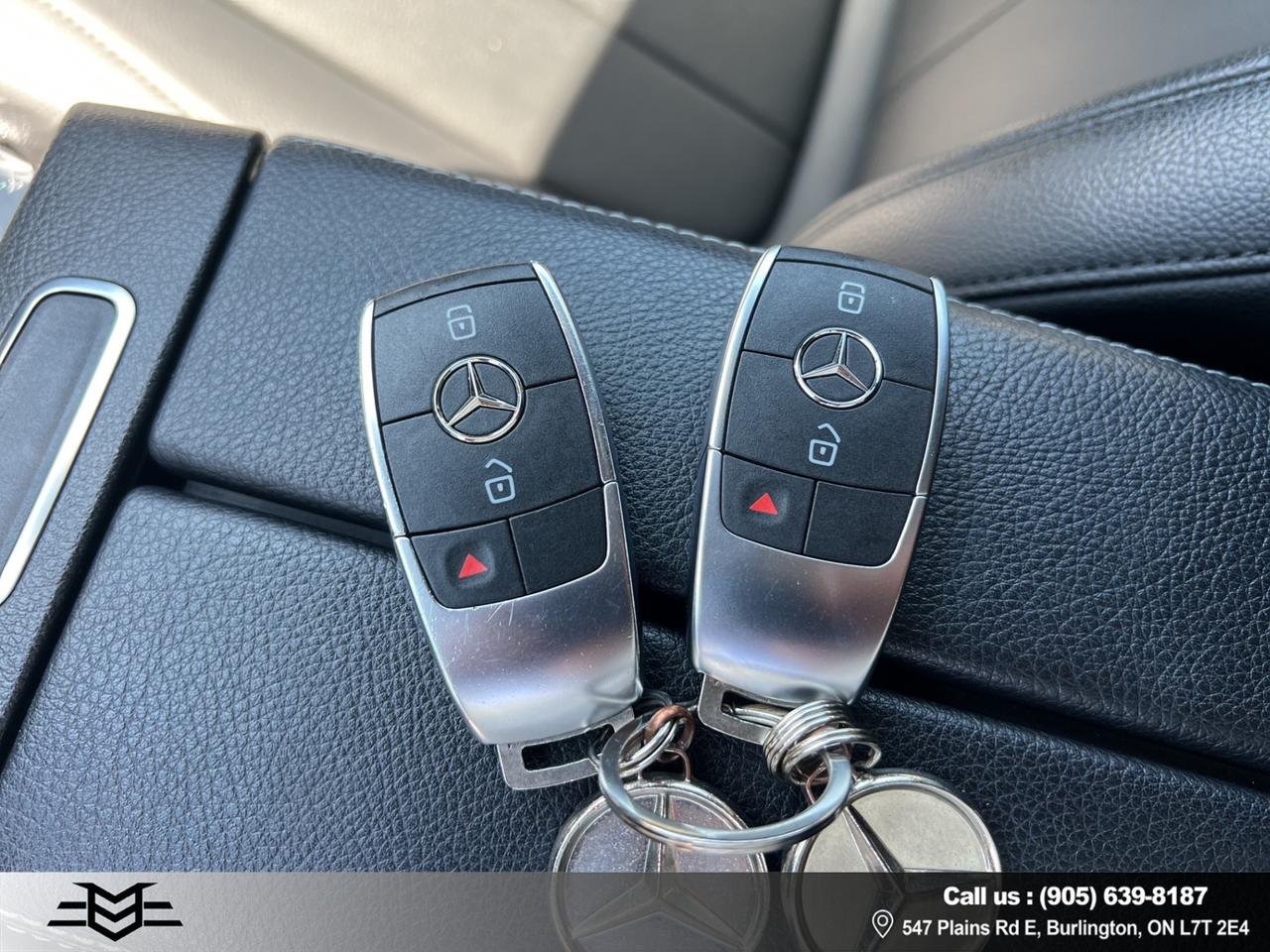 2022 Mercedes-Benz G-Class GLB 250 4MATIC - MOONROOF - AWD - LEATHER !!! Photo