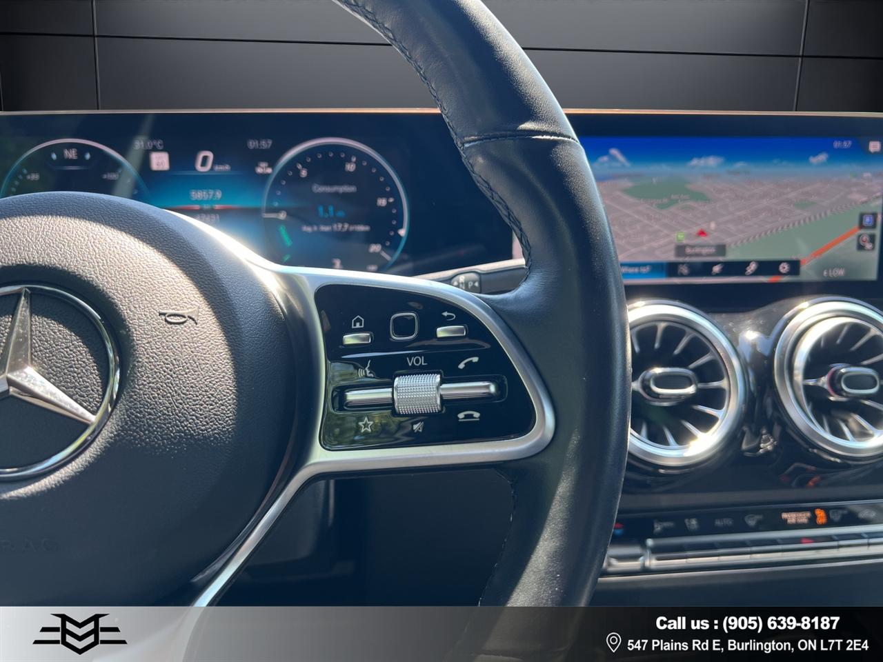 2022 Mercedes-Benz G-Class GLB 250 4MATIC - MOONROOF - AWD - LEATHER !!! Photo