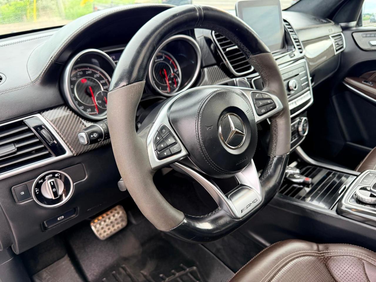 2017 Mercedes-Benz GLS AMG GLS 63 4MATIC Photo
