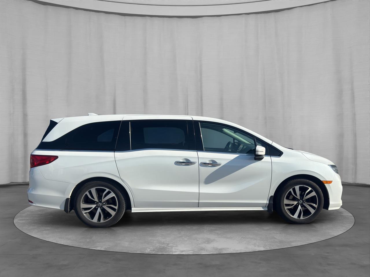 2020 Honda Odyssey Touring Auto Photo