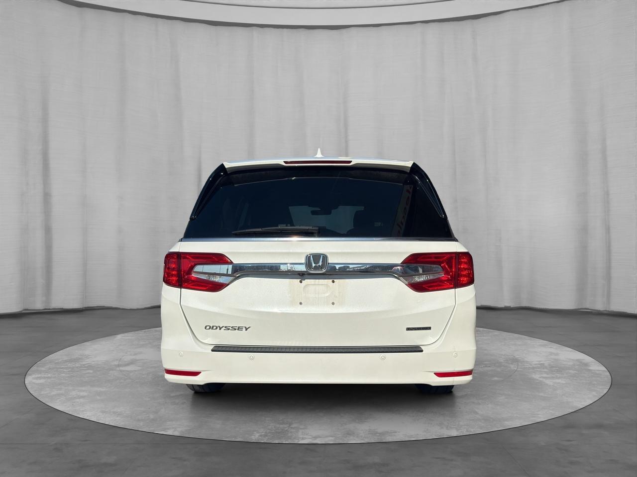 2020 Honda Odyssey Touring Auto Photo