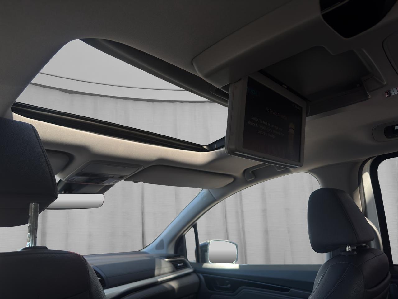 2020 Honda Odyssey Touring Auto Photo
