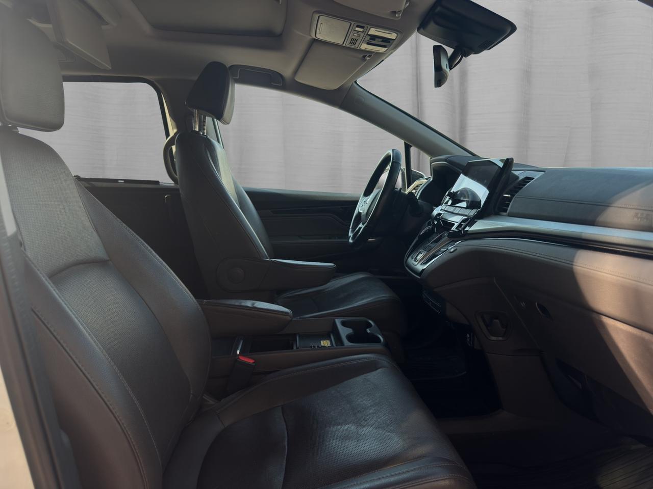 2020 Honda Odyssey Touring Auto Photo