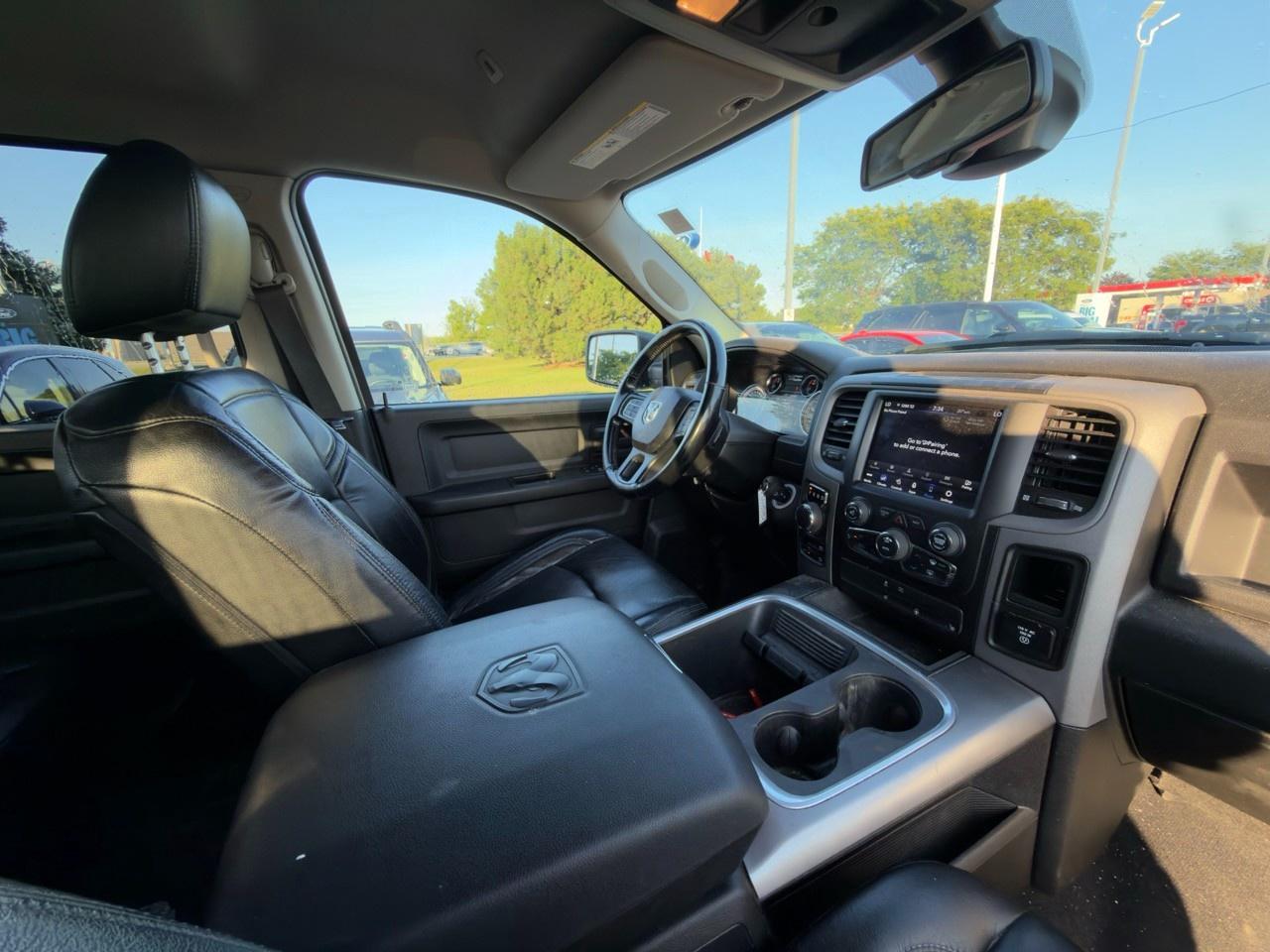 2021 RAM 1500 Classic Tradesman 26J|SUB ZERO|WHEEL/SOUND PK|NIGHT ED|LINER Photo