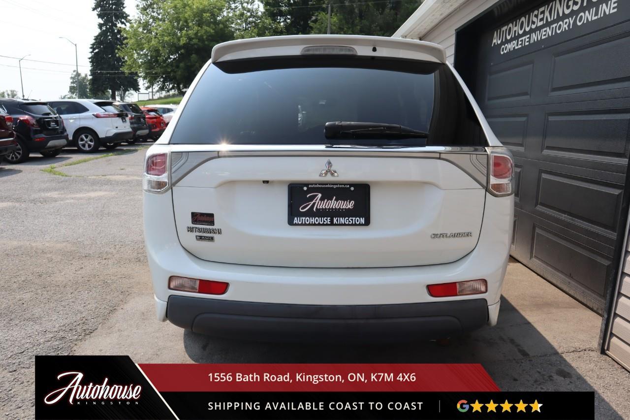 2014 Mitsubishi Outlander GT 3RD ROW - LEATHER - SUNROOF Photo