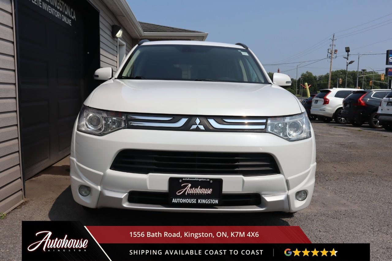 2014 Mitsubishi Outlander GT 3RD ROW - LEATHER - SUNROOF Photo