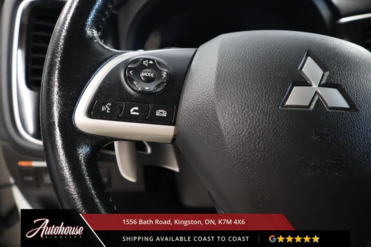 2014 Mitsubishi Outlander GT 3RD ROW - LEATHER - SUNROOF Photo