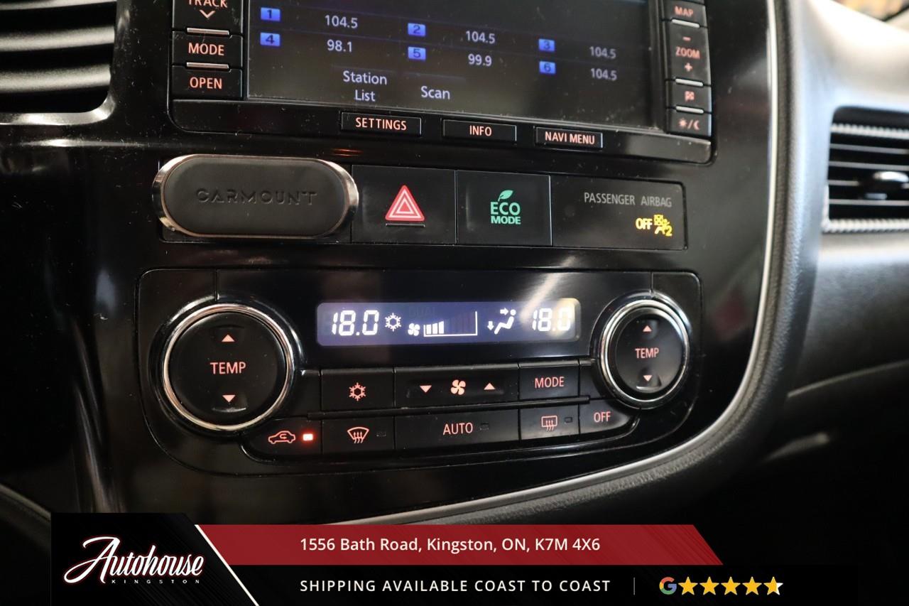 2014 Mitsubishi Outlander GT 3RD ROW - LEATHER - SUNROOF Photo