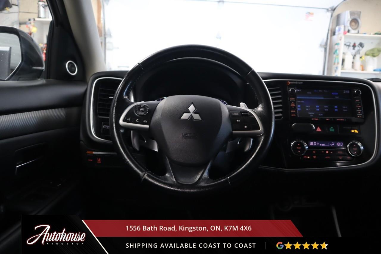 2014 Mitsubishi Outlander GT 3RD ROW - LEATHER - SUNROOF Photo