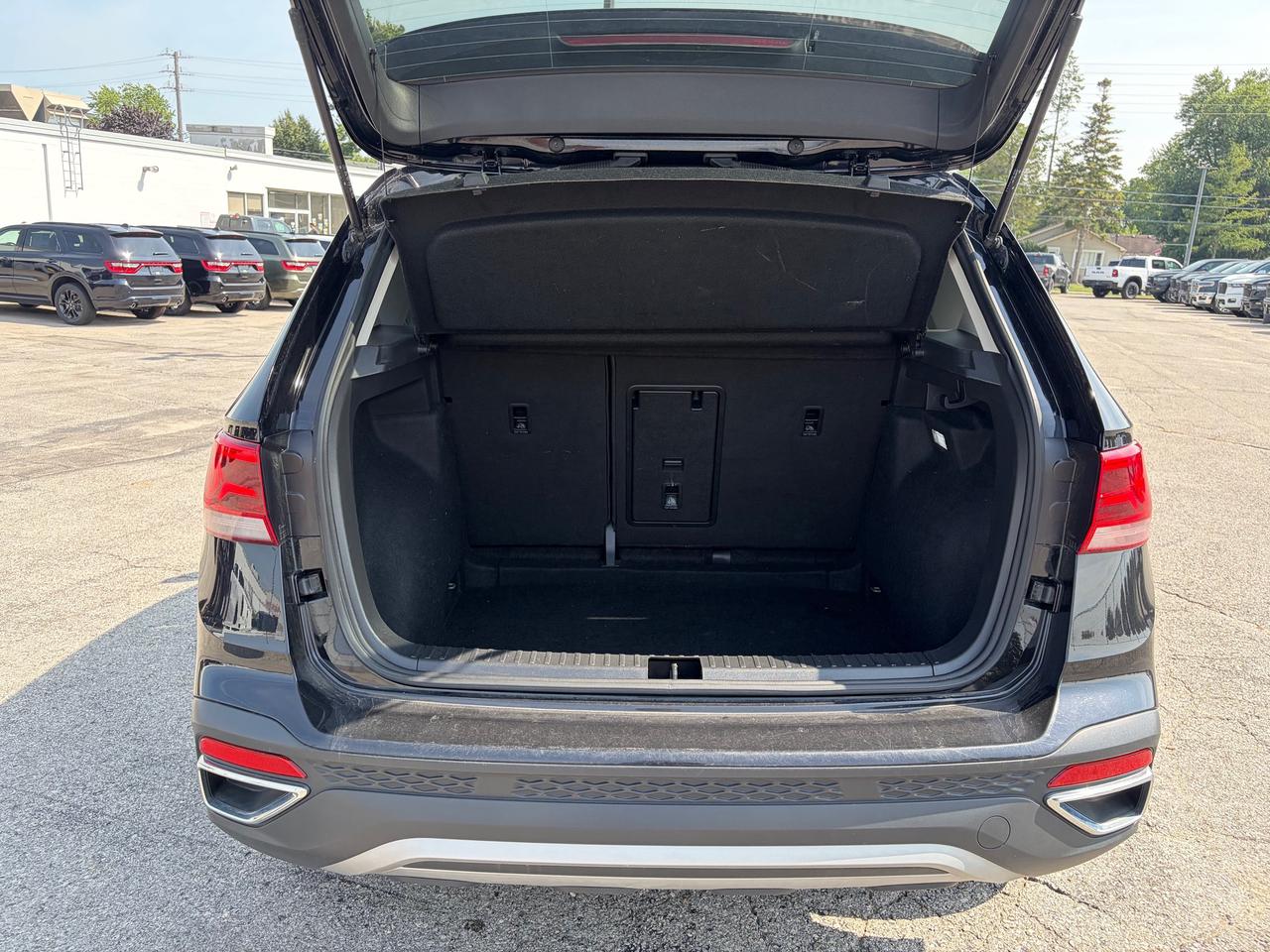 2024 Volkswagen Taos Comfortline Photo