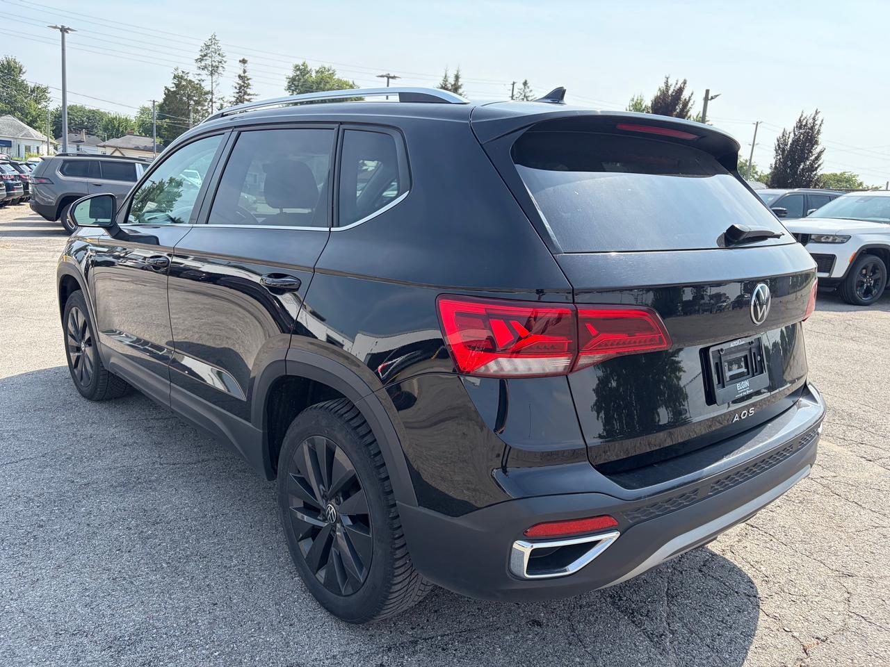 2024 Volkswagen Taos Comfortline Photo