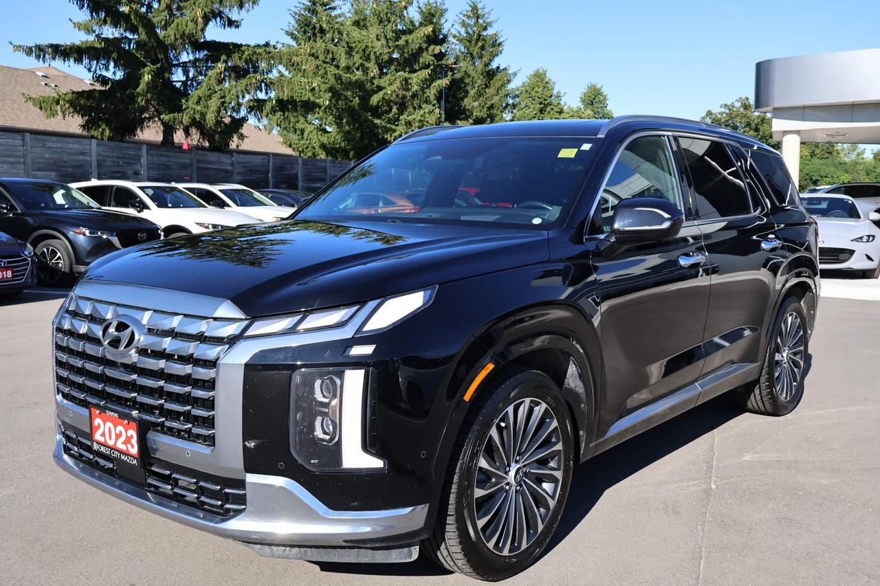 2023 Hyundai Palisade CALLIGRAPHY | 7 PASSENGER| HEATED SEATS | 7 PASSENGER| HEATED SEATS ABS brakes, Alloy wheels, Compass, Electronic Stability Control, Front dual zone A/C, Heated & Ventilated Front Bucket Seats, Heated door mirrors, Heated front seats, Heated rear seats, Illuminated entry, Low tire pressure warning, Navigation System, Power Liftgate, Power moonroof, Remote keyless entry, Traction control.