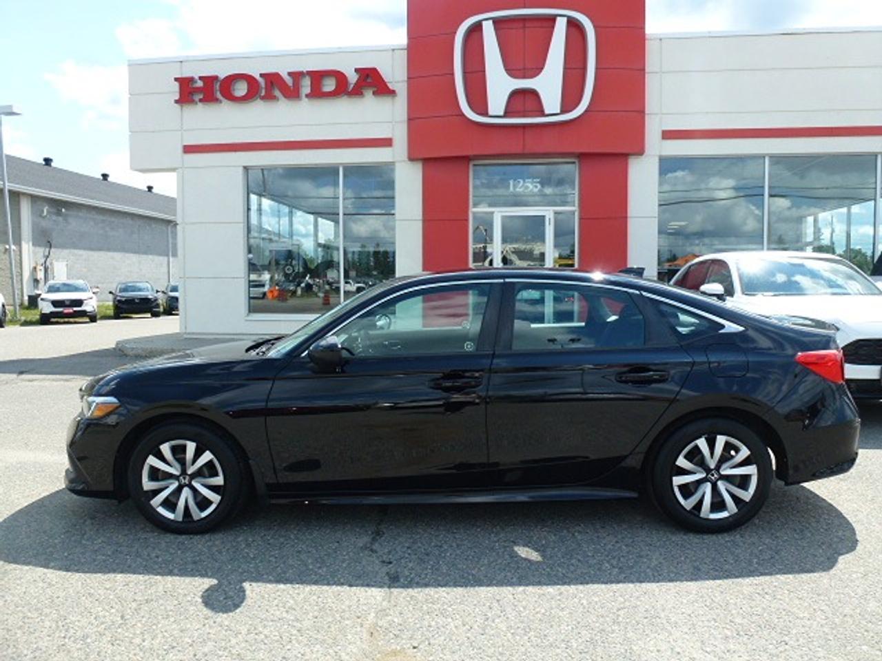 2022 Honda Civic LX Photo0