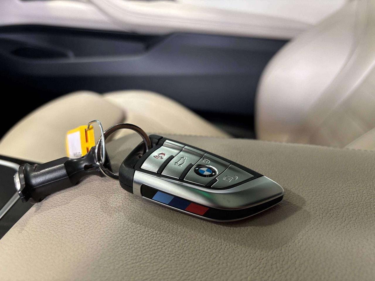 2023 BMW 4 Series xDrive|MPACKAGE|CLUSTERNAV|CREAMSEATS|HARMANKARDON Photo