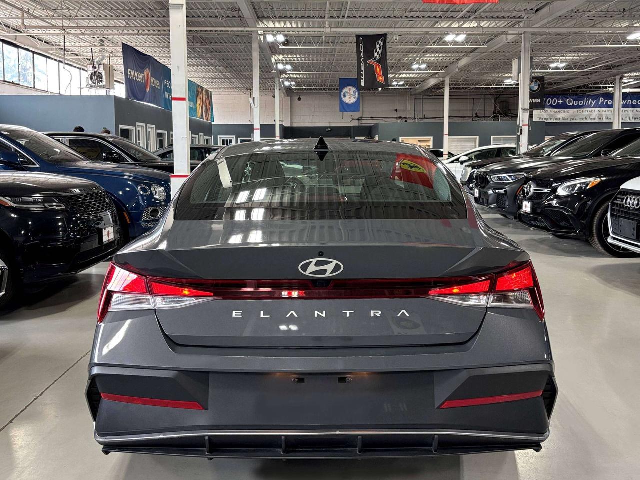 2024 Hyundai Elantra Preferred|NAV|SUNROOF|ALLOYS|AMBIENT|HEATEDSEATS|+ Photo