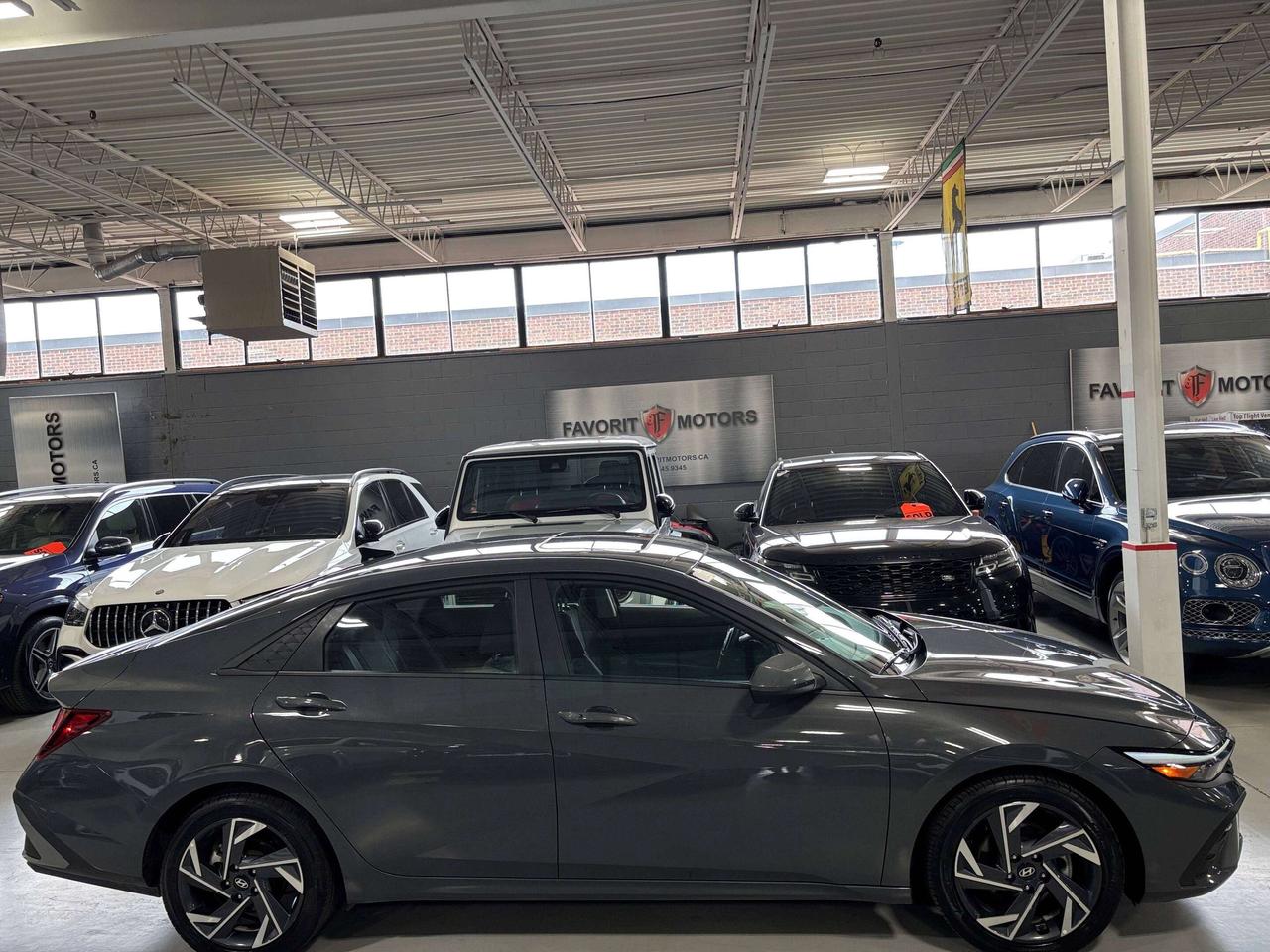 2024 Hyundai Elantra Preferred|NAV|SUNROOF|ALLOYS|AMBIENT|HEATEDSEATS|+ Photo