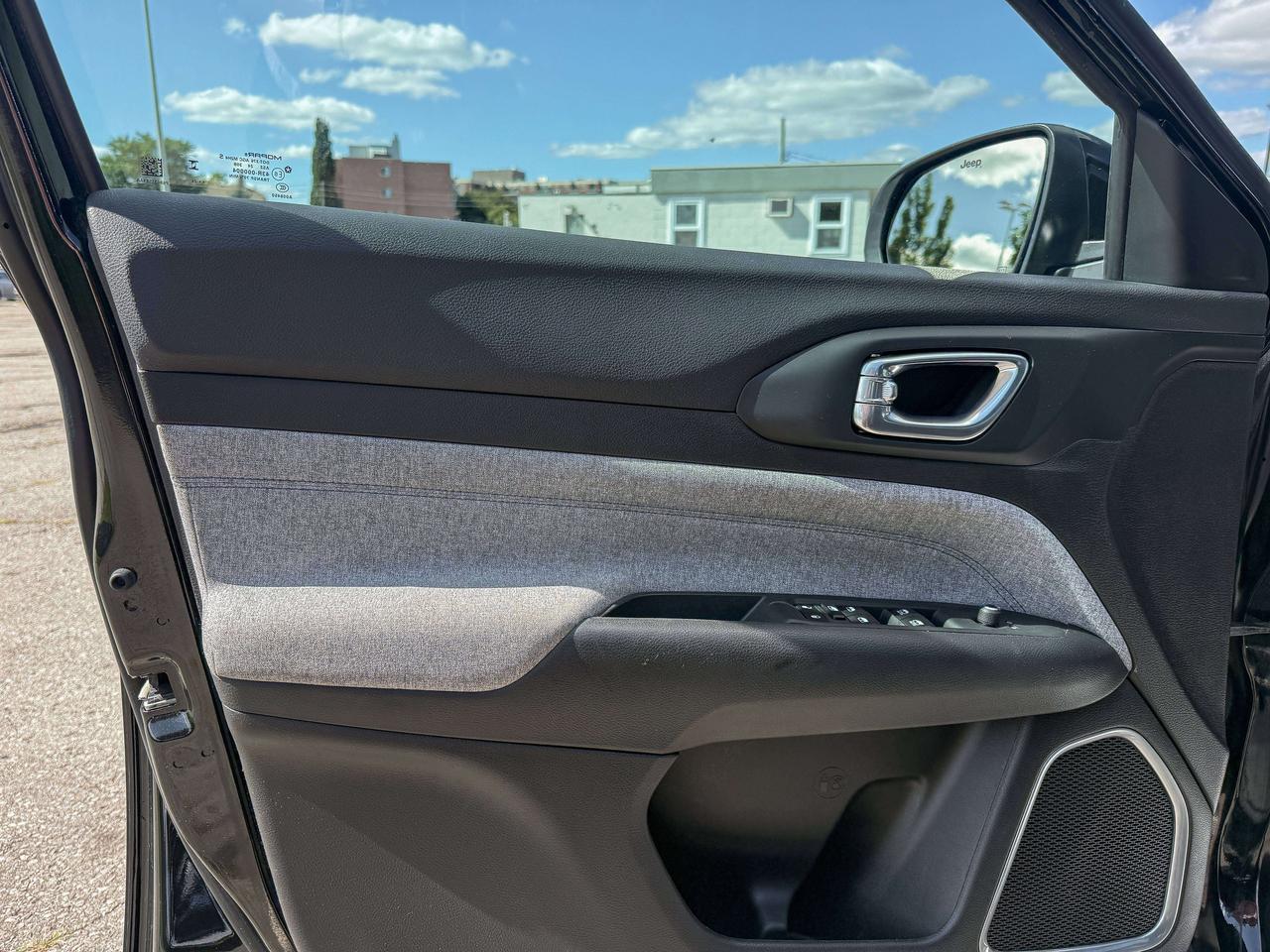 2024 Jeep Compass North | NAVIGATION | BACKUP CAMERA | REMOTE START Photo