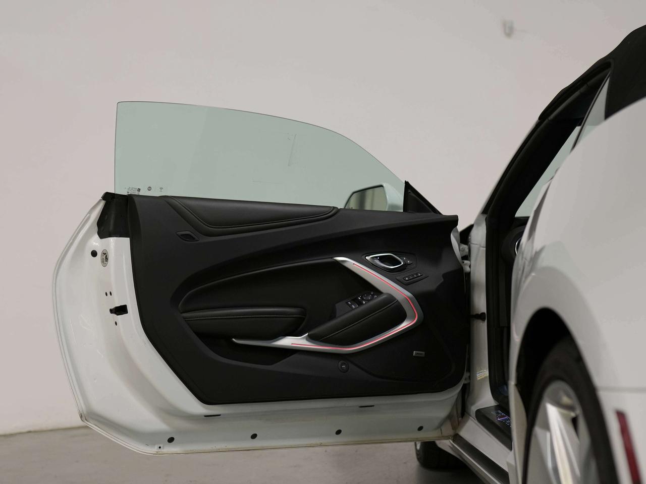2020 Chevrolet Camaro 2SS | CONVERTIBLE | HUD | 20 IN Photo
