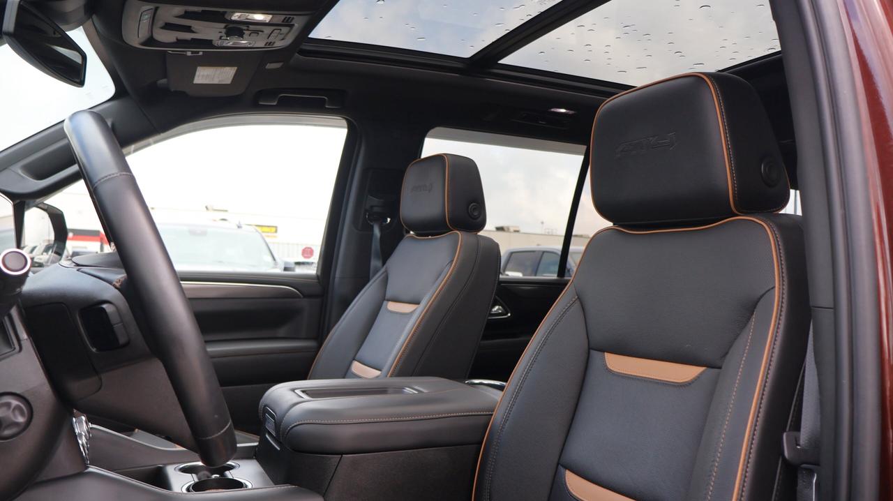 2023 GMC Yukon AT4 |  5.3L ECOTEC3 V8 Photo