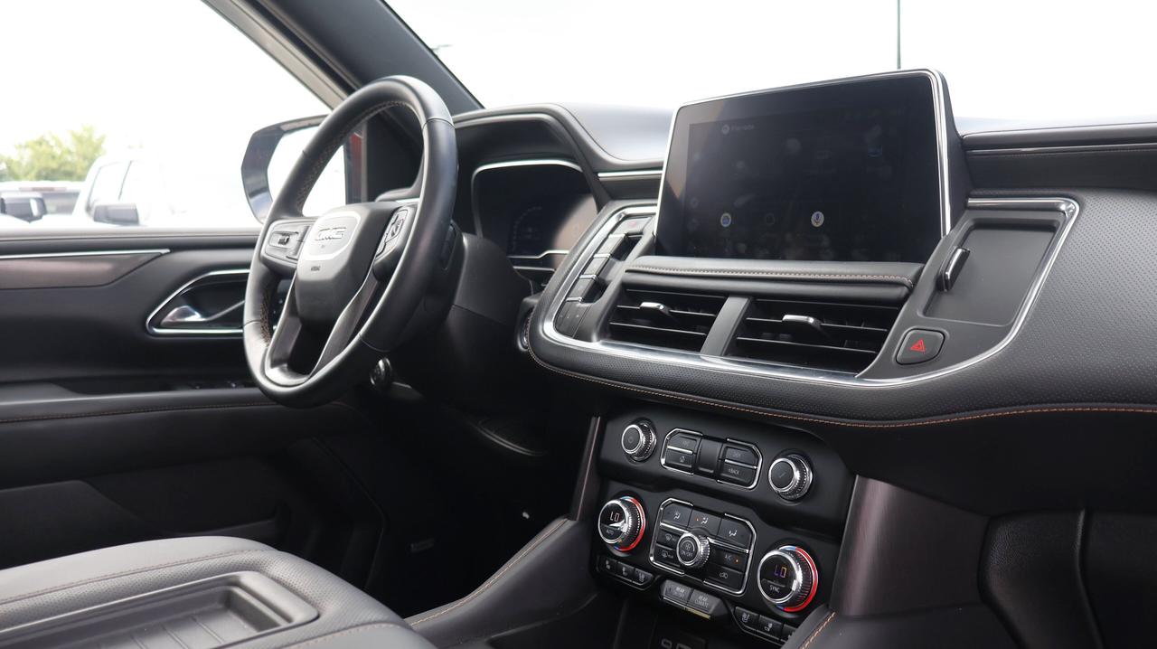 2023 GMC Yukon AT4 |  5.3L ECOTEC3 V8 Photo