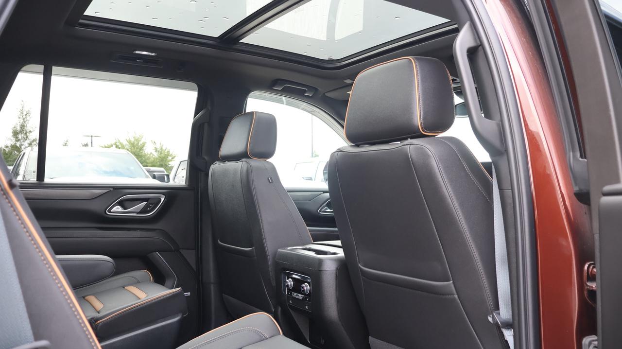2023 GMC Yukon AT4 |  5.3L ECOTEC3 V8 Photo