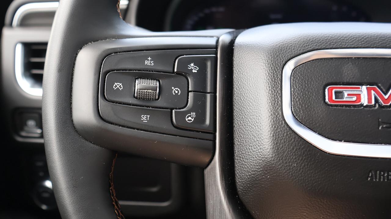 2023 GMC Yukon AT4 |  5.3L ECOTEC3 V8 Photo