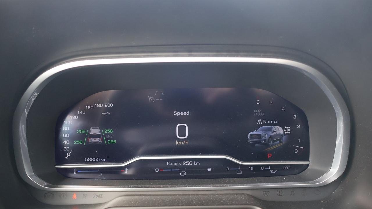 2023 GMC Yukon AT4 |  5.3L ECOTEC3 V8 Photo