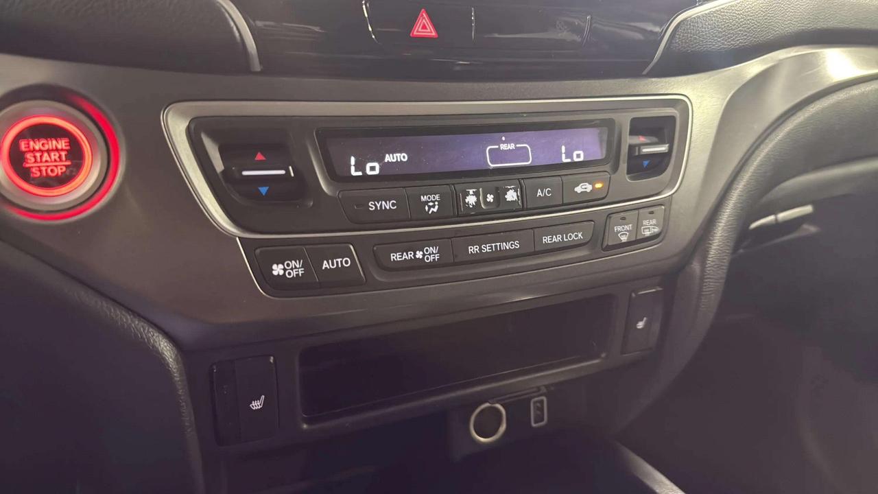 2020 Honda Pilot EX | CLEAN CARFAX | 12 SERVICE REC | SUNROOF| Photo