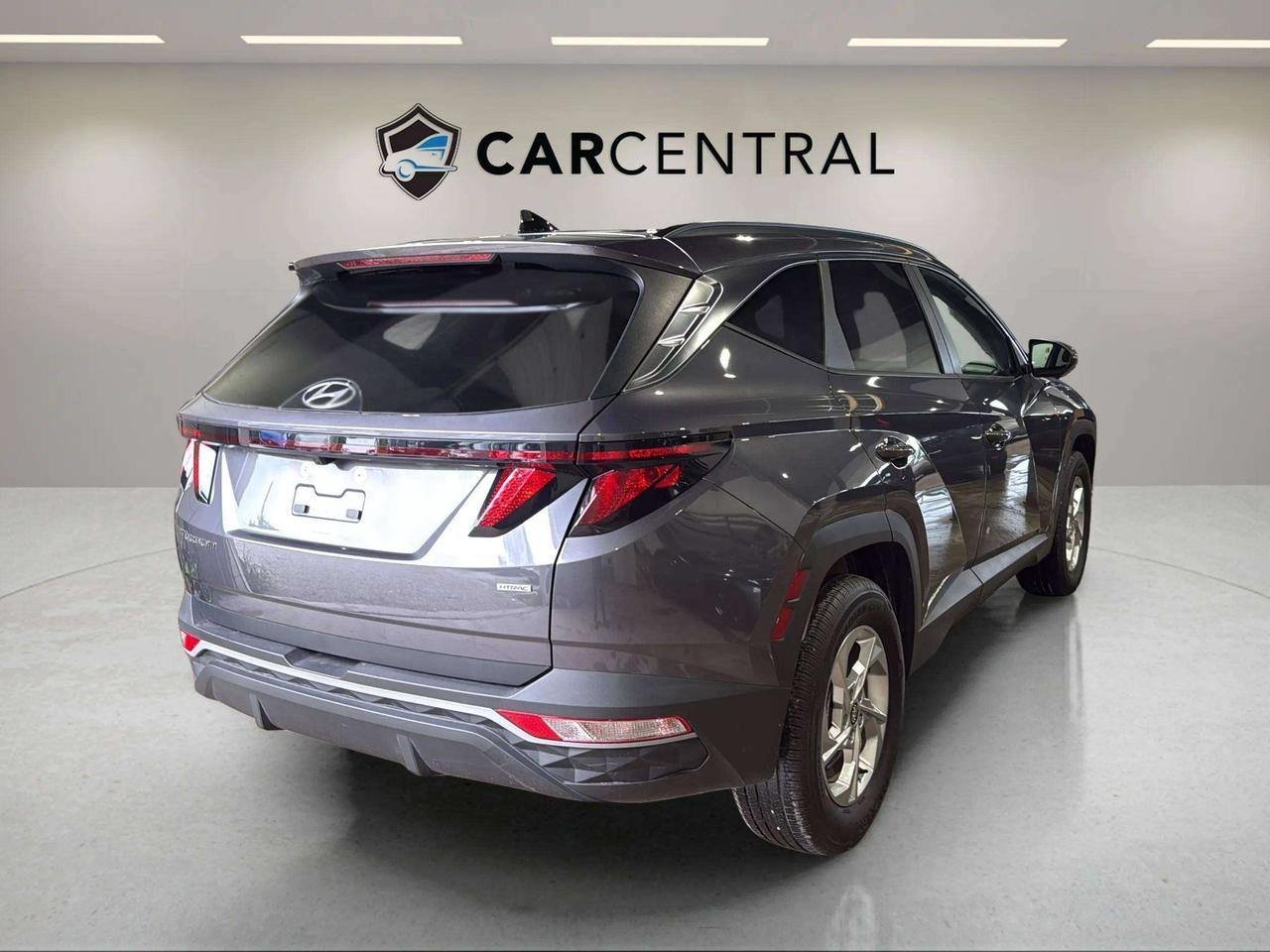2024 Hyundai Tucson PREFERRED| CLEAN CARFAX| HTD SEATS | CARPLAY Photo