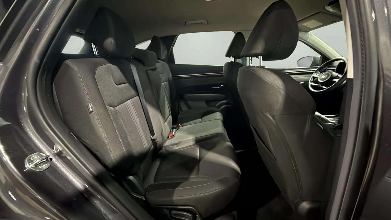 2024 Hyundai Tucson PREFERRED| CLEAN CARFAX| HTD SEATS | CARPLAY Photo