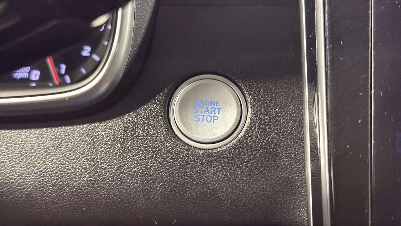 2024 Hyundai Tucson PREFERRED| CLEAN CARFAX| HTD SEATS | CARPLAY Photo