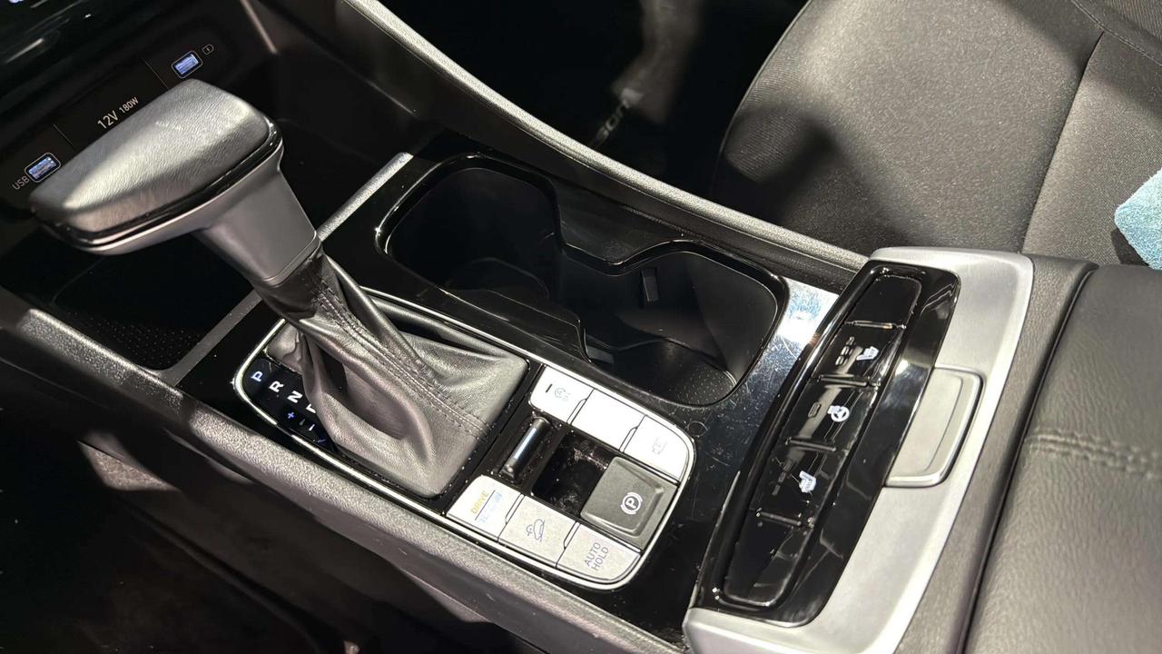 2024 Hyundai Tucson PREFERRED| CLEAN CARFAX| HTD SEATS | CARPLAY Photo