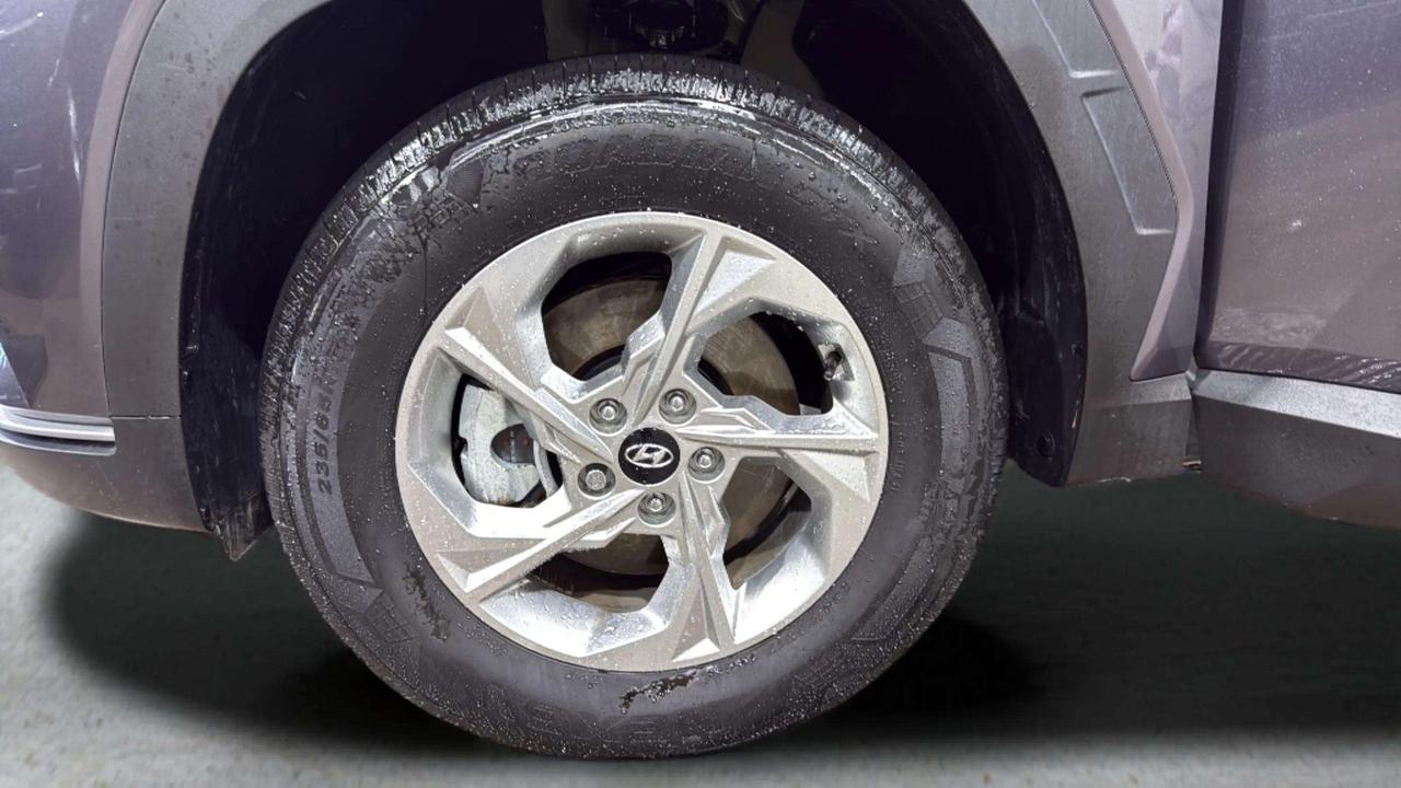 2024 Hyundai Tucson PREFERRED| CLEAN CARFAX| HTD SEATS | CARPLAY Photo
