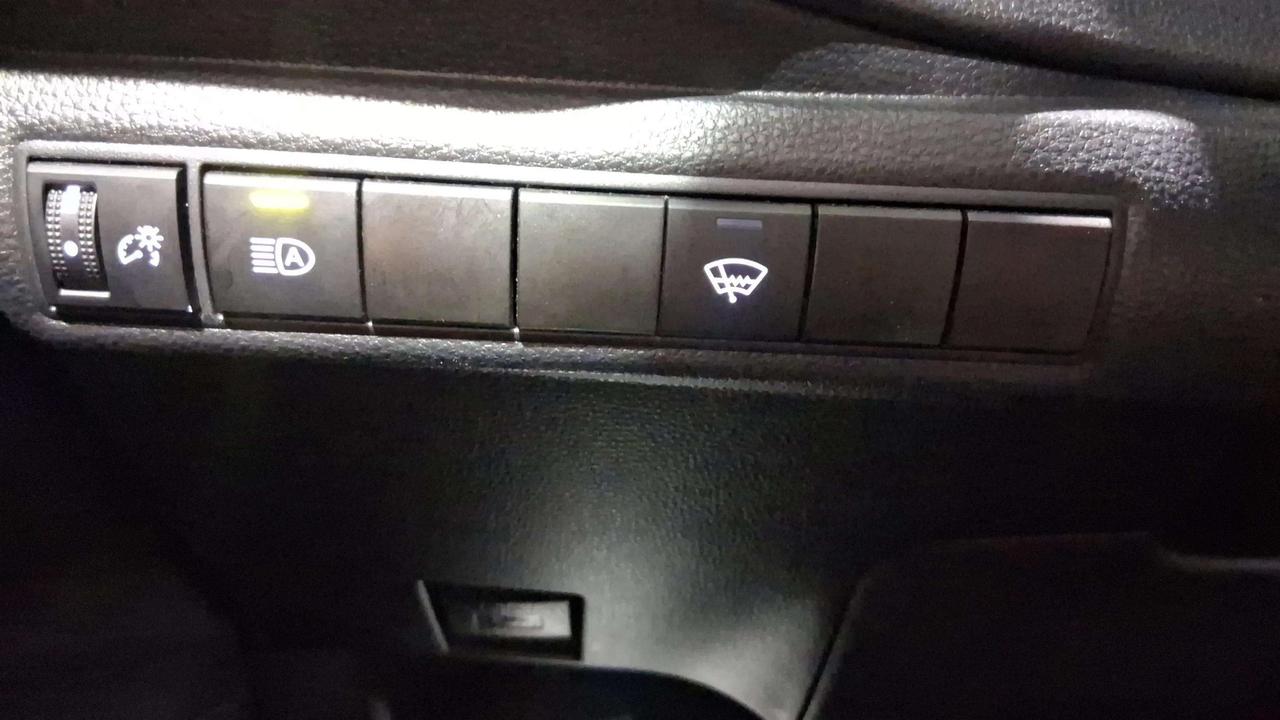 2023 Toyota Corolla LE | CLEAN CARFAX | CARPLAY | HEATED SEATS Photo