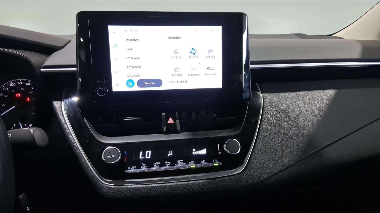 2023 Toyota Corolla LE | CLEAN CARFAX | CARPLAY | HEATED SEATS Photo