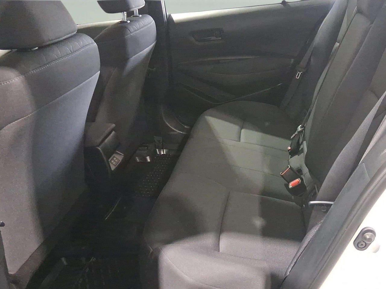 2023 Toyota Corolla LE | CLEAN CARFAX | CARPLAY | HEATED SEATS Photo