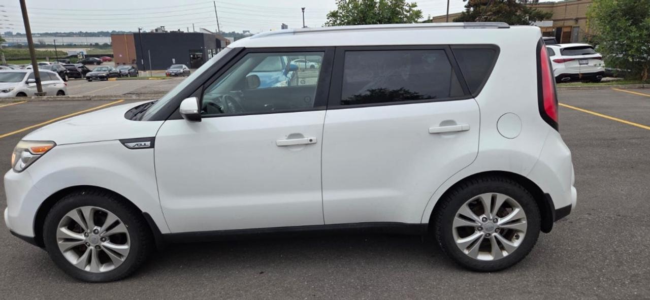 2014 Kia Soul + 4dr Wagon (2.0L 4cyl 6A) Photo