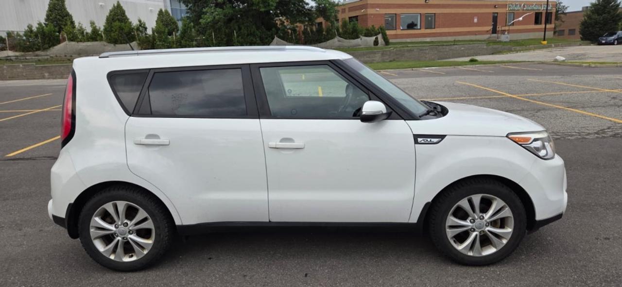 2014 Kia Soul + 4dr Wagon (2.0L 4cyl 6A) Photo
