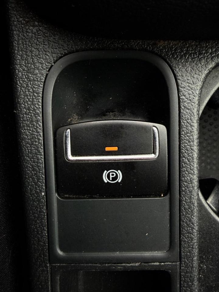 2014 Volkswagen Tiguan 4-Motion Photo