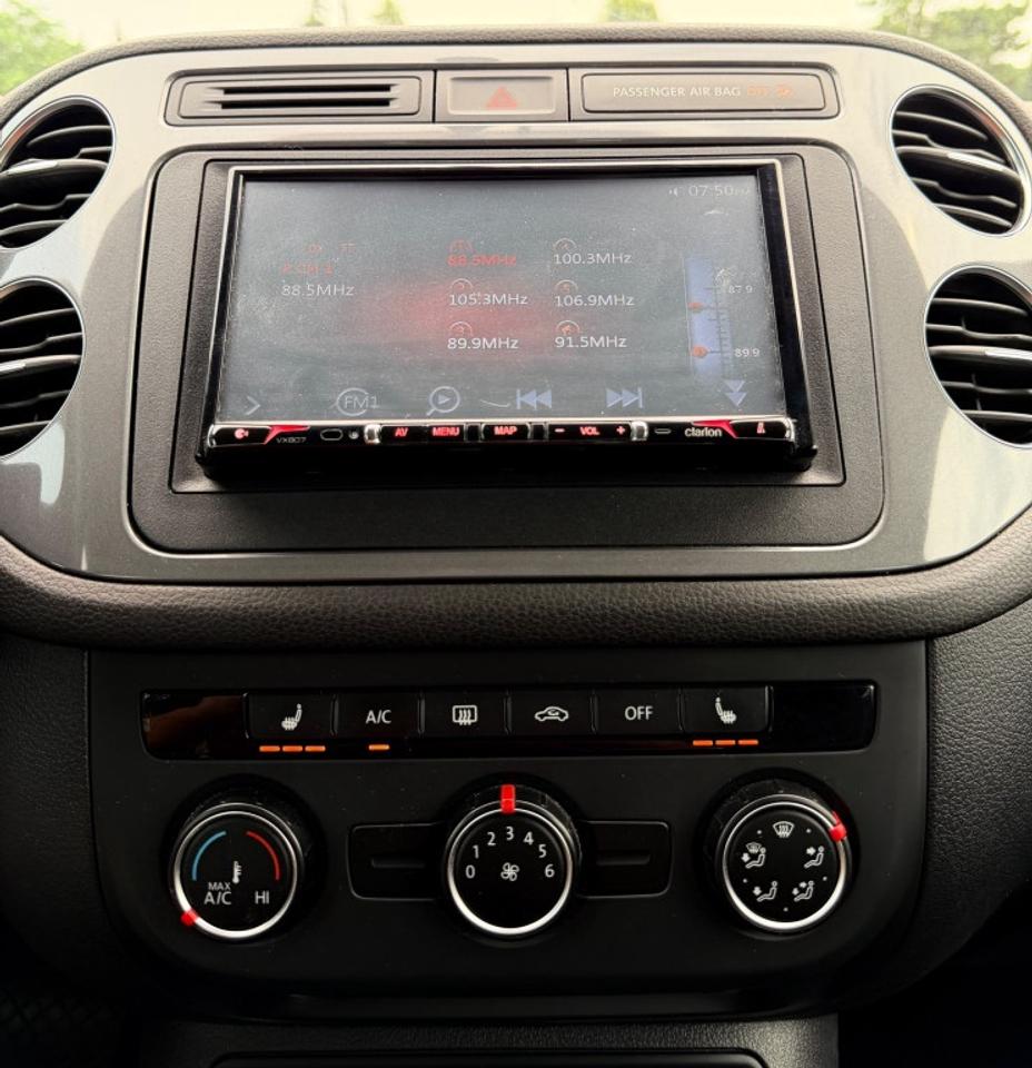 2014 Volkswagen Tiguan 4-Motion Photo