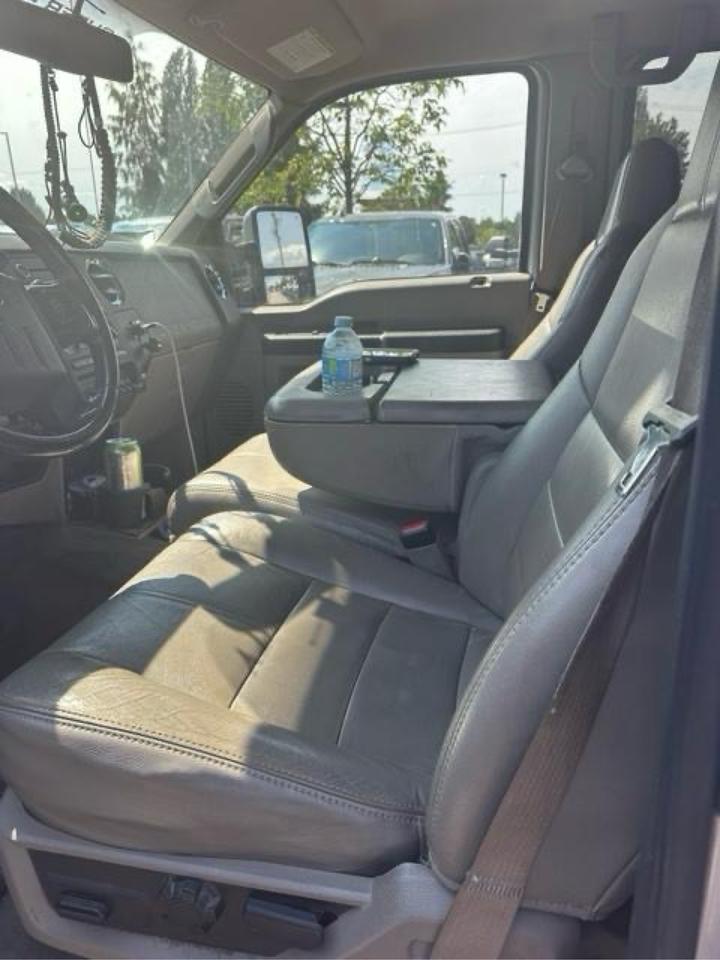 2010 Ford SUPER DUTY F-350 SRW XLT Photo