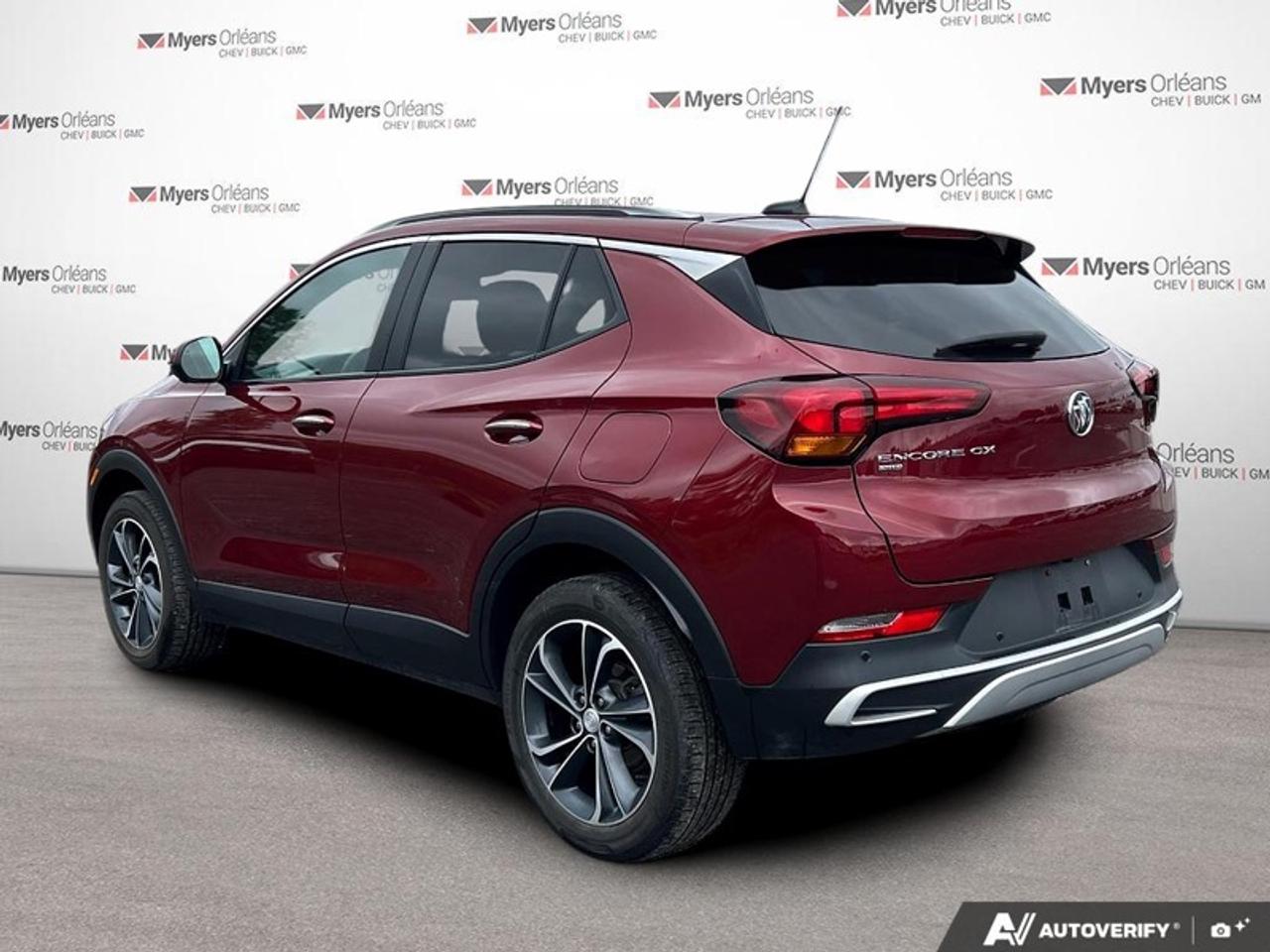2023 Buick Encore GX SELECT Photo2