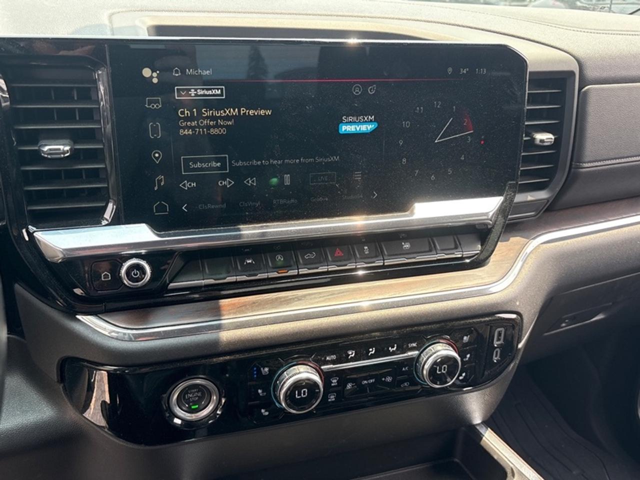 2023 GMC Sierra 1500 SLT Photo