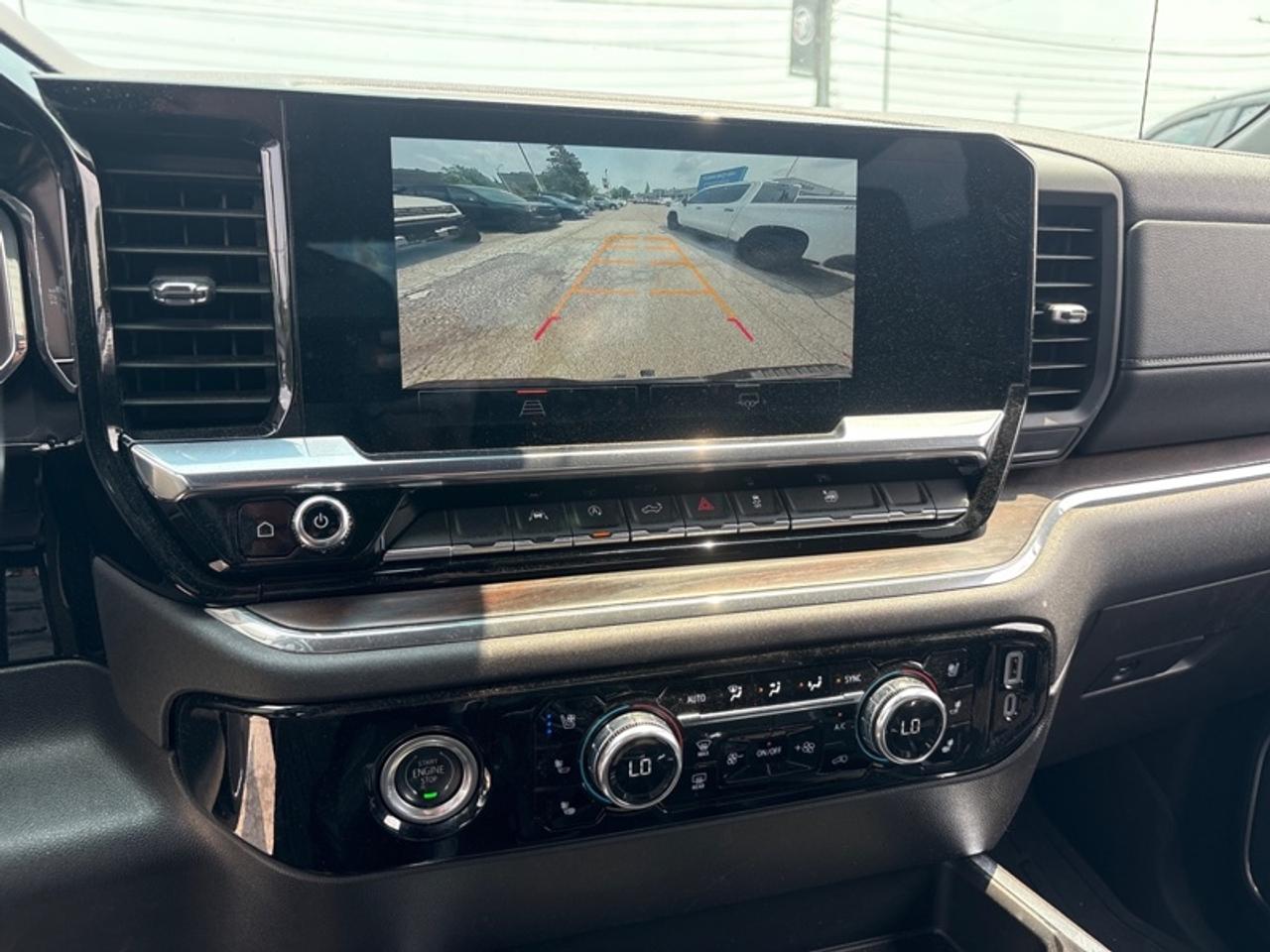 2023 GMC Sierra 1500 SLT Photo