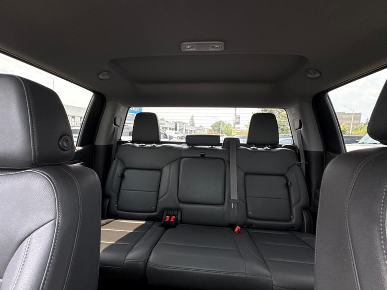 2023 GMC Sierra 1500 SLT Photo