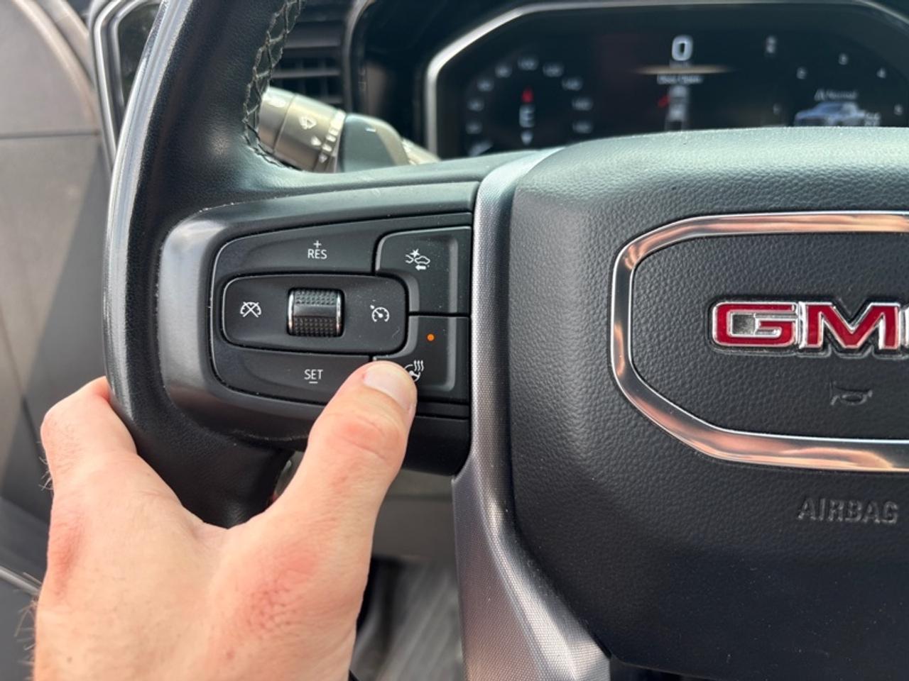 2023 GMC Sierra 1500 SLT Photo